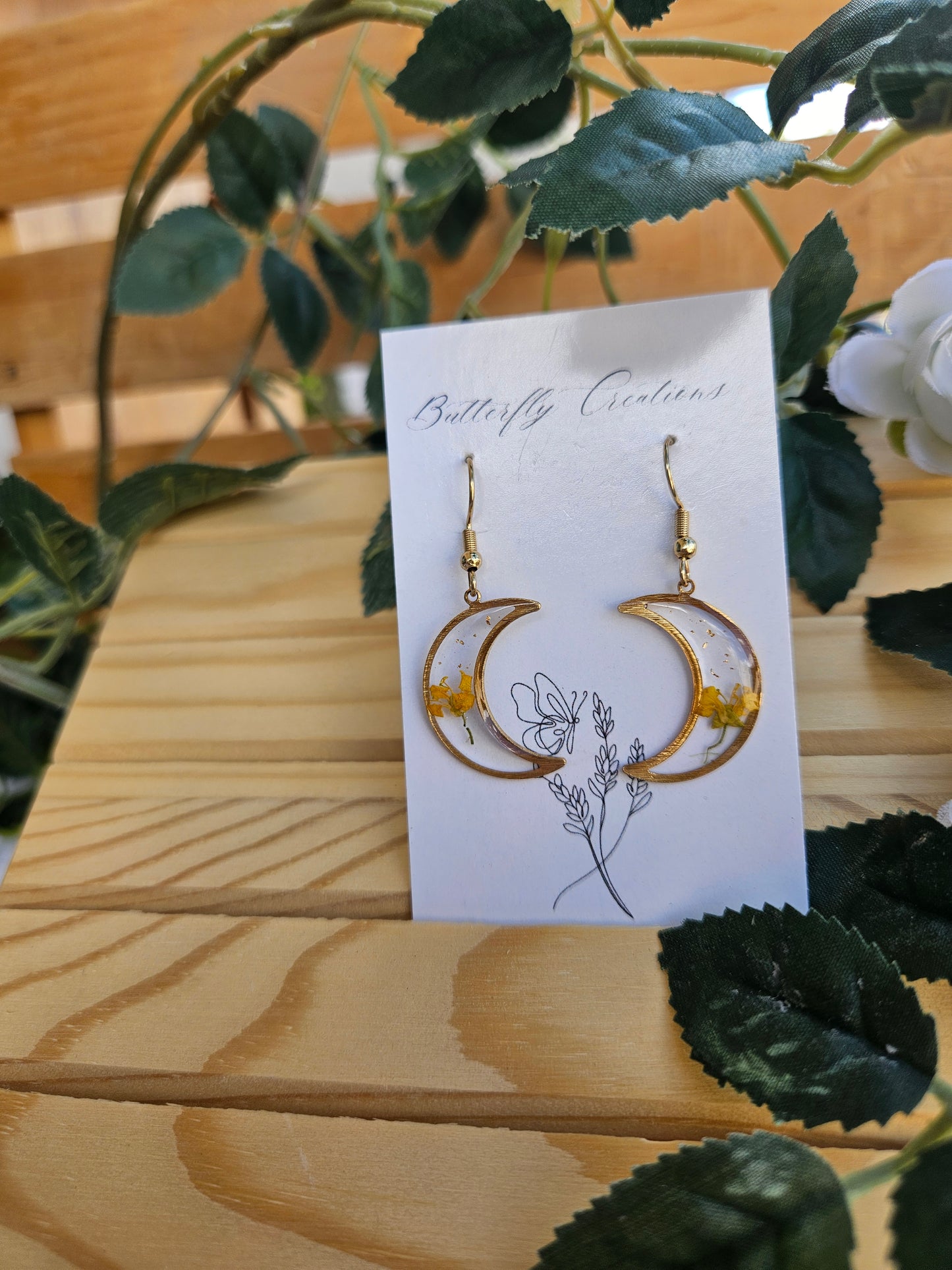 Golden Cresent Bladder Pods