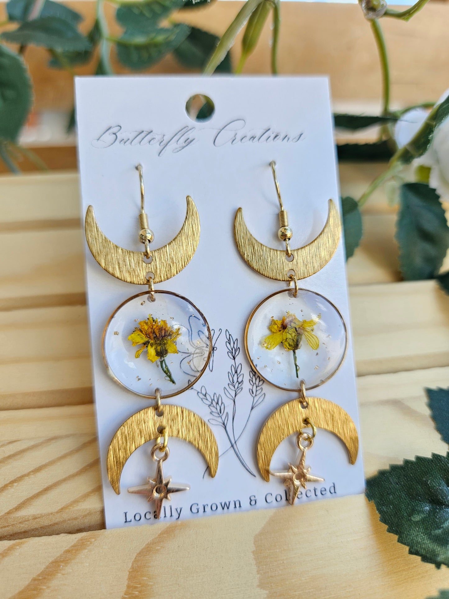 New Moon (Brittlebush)